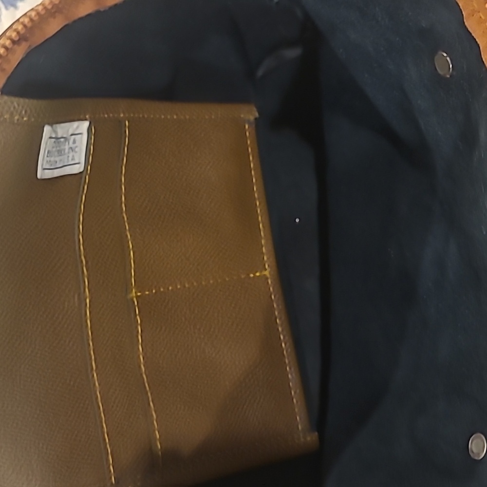Vintage Rare Dooney & Bourke All-Weather Leather Norfolk Purse - Picture 5 of 8